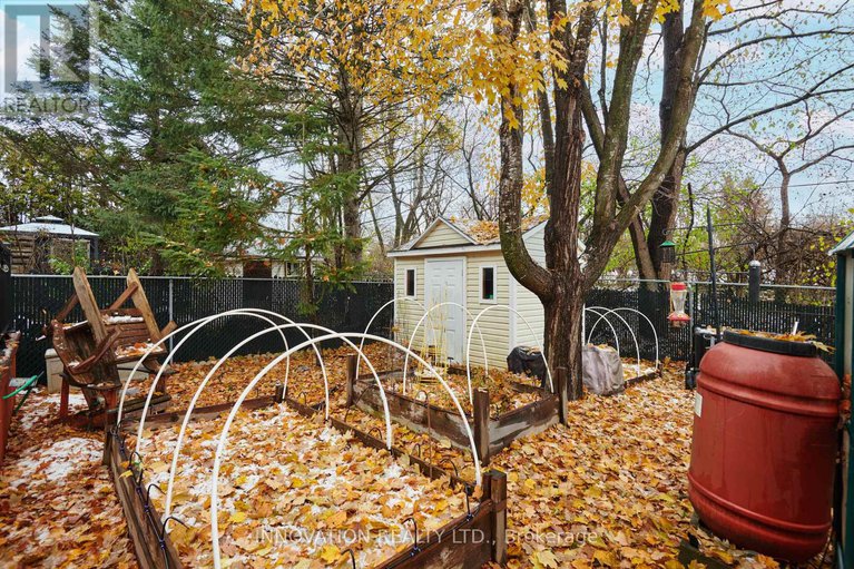 29139747/152-burnetts-grove-circle/pheasant-run/ottawa/ontario/K2J1S9_29