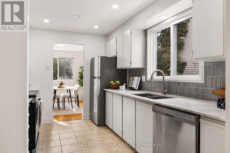 29367437/8-homestead-street/borden-farmstewart-farmcarleton-heightsparkwood-hills/ottawa/ontario/K2E7N8_20