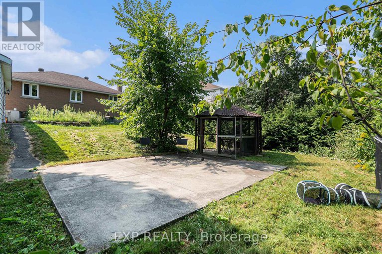28707201/113-ridgefield-crescent/arbeatha-park/ottawa/ontario/K2H6T4_39