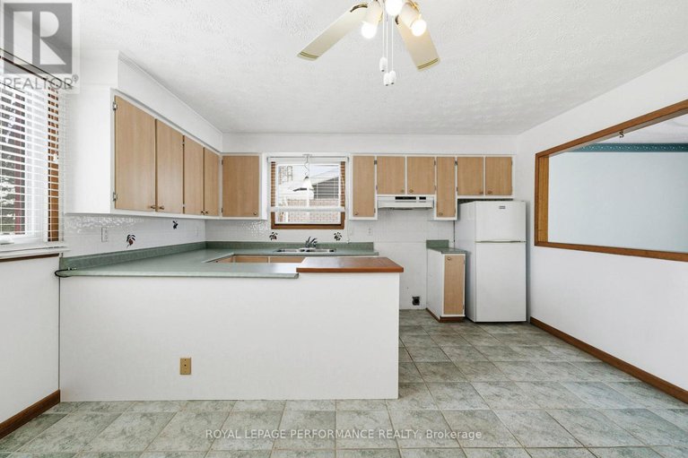 29291947/164-mccormick-road/alexandria/north-glengarry/ontario/K0C1A0_12