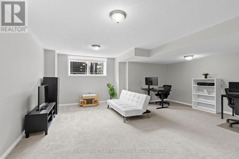 28591916/1543-carronbridge-circle/emerald-meadowstrailwest/ottawa/ontario/K2M0G8_37