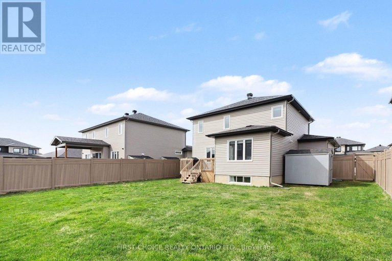 29675928/540-lucent-street/village-of-russell/russell/ontario/K4R0E7_28