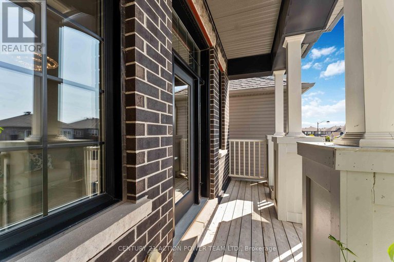 29378493/54-malachigan-crescent/avalon-west/ottawa/ontario/K4A1G6_43