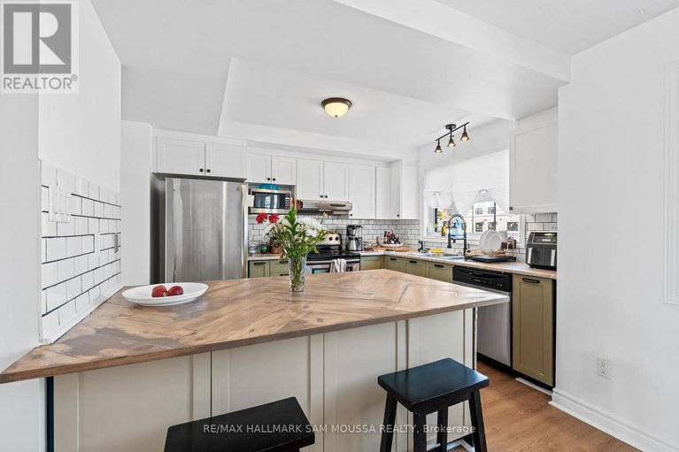 28654019/1222-longfields-drive/strandherd/ottawa/ontario/K2J5X3_11