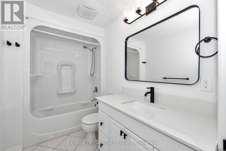 28634111/551-casabella-drive/avalon-east/ottawa/ontario/K4A4Y1_25