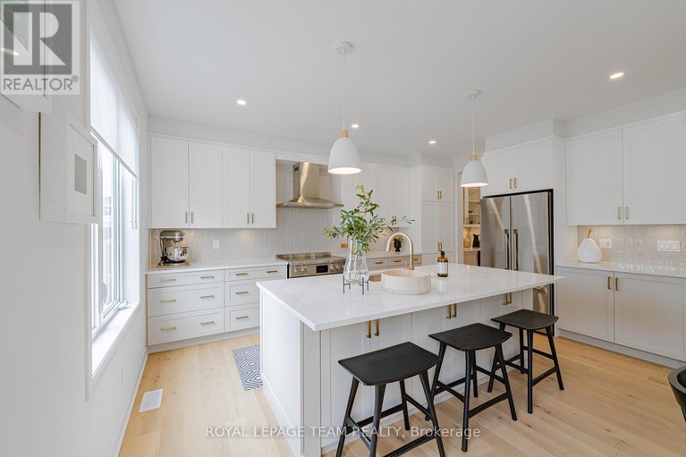 28698109/2055-wanderer-avenue/mahogany-community/ottawa/ontario/K4M0W9_25