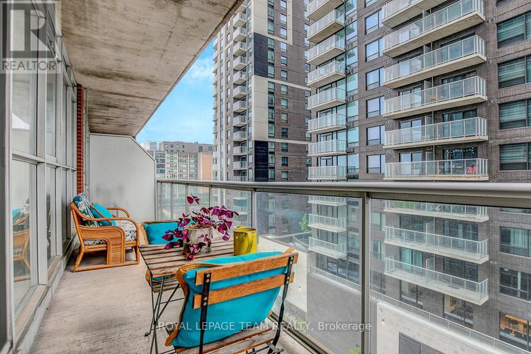 28458192/705-179-george-street/lower-townbyward-market/ottawa/ontario/K1N1J8_20