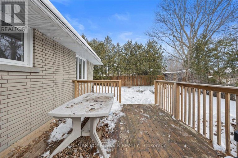 29447126/21-turtleback-way-drive/stittsville-south/ottawa/ontario/K2S1P8_72