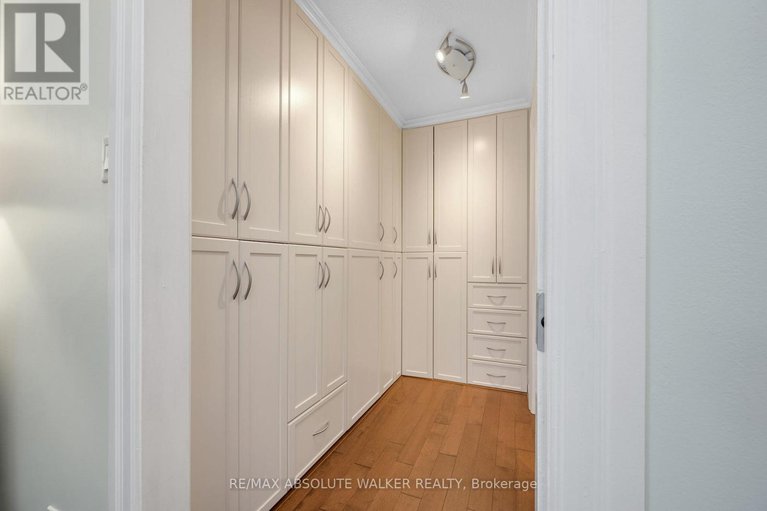 29142485/1605-160-george-street/lower-townbyward-market/ottawa/ontario/K1N9M2_21