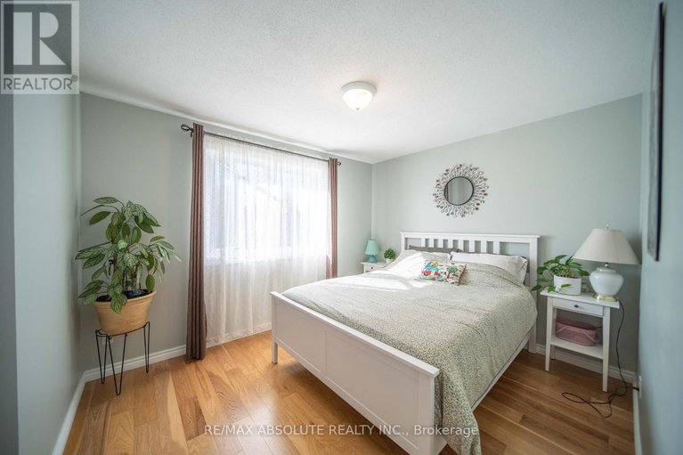 29207724/198-hoylake-crescent/bilberry-creekqueenswood-heights/ottawa/ontario/K1E2M8_28
