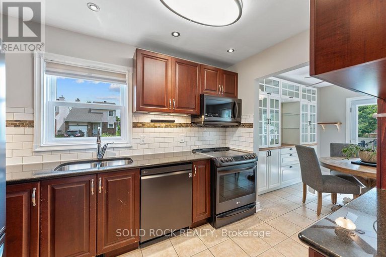 28618076/33-benlark-road/on-the-green/ottawa/ontario/K2J2L5_23