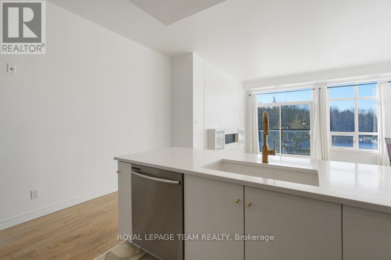 29398269/203-500-claridge-drive/longfields/ottawa/ontario/K2J3G5_10