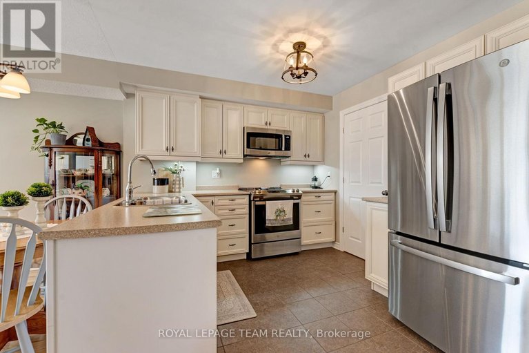 29638662/209-398-van-buren-street/kemptville/north-grenville/ontario/K0G1J0_12