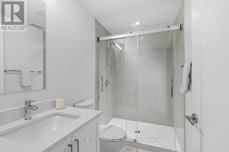 28990248/201-11-galt-street/old-ottawa-south/ottawa/ontario/K1S4R2_16