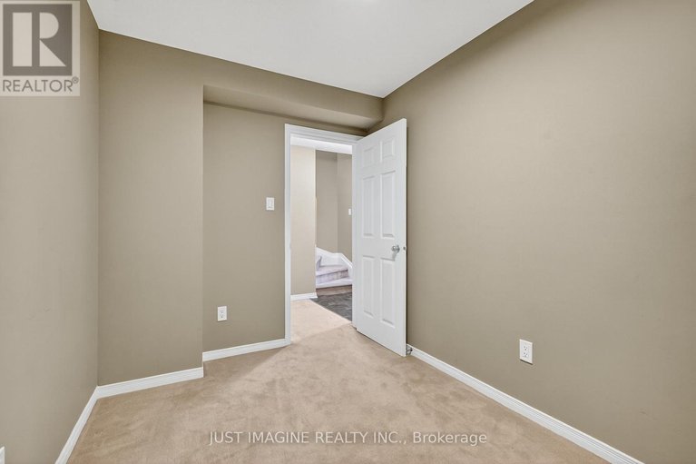 29033359/105-caithness-private/mer-bleuebradley-estatesanderson-park/ottawa/ontario/K1W0G4_9