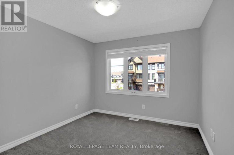 28243617/605-lauraleaf-crescent/half-moon-bay/ottawa/ontario/K2J6G7_31