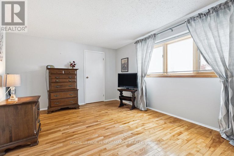 29103097/2314-cotters-crescent/windsor-park-village/ottawa/ontario/K1V8Y6_22