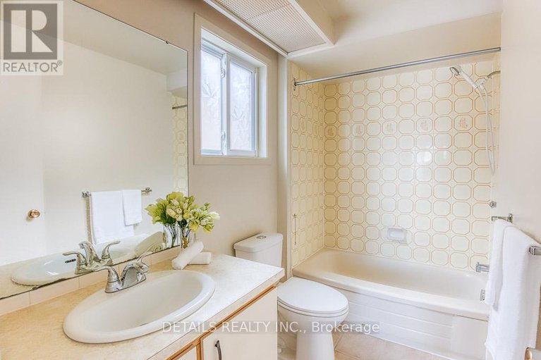 27963218/419-viewmount-drive/borden-farmstewart-farmcarleton-heightsparkwood-hills/ottawa/ontario/K2E7P1_16