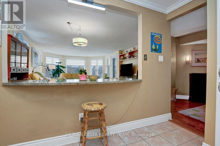 28176941/302a-62-donald-street/overbrook/ottawa/ontario/K1K1N2_23