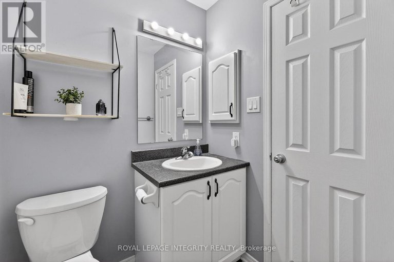 29311527/360-galston-private/mer-bleuebradley-estatesanderson-park/ottawa/ontario/K1W0G3_39