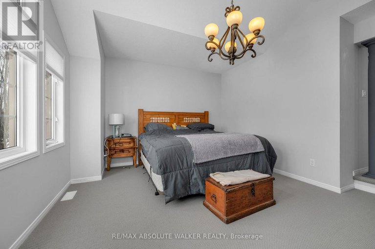 29392519/2351-glandriel-crescent/springridgeeast-village/ottawa/ontario/K4A4S8_25