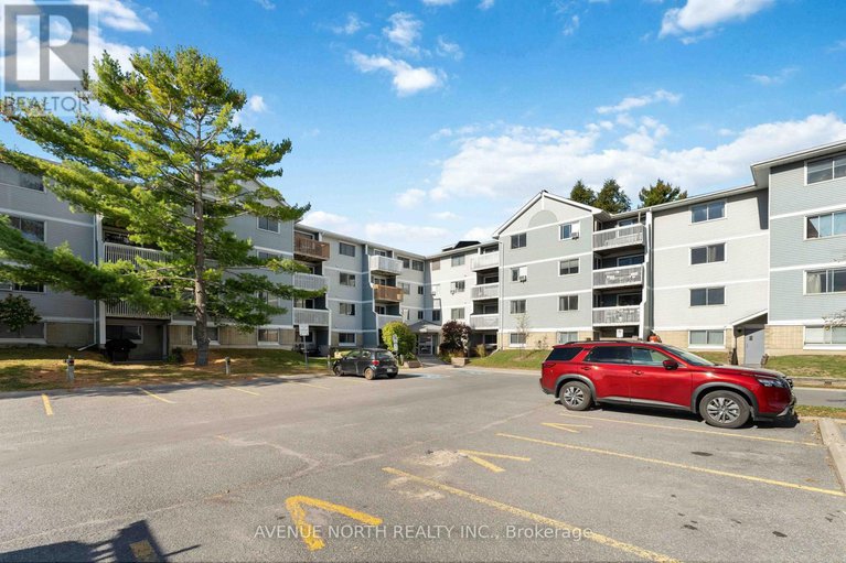 29011609/200-214-viewmount-drive/borden-farmstewart-farmcarleton-heightsparkwood-hills/ottawa/ontario/K2E7X3_3
