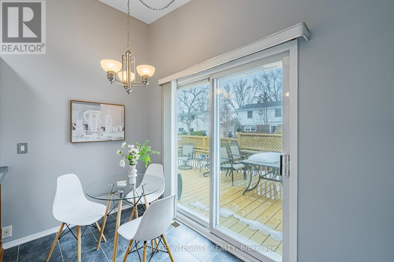 29456641/664-glenhurst-crescent/beacon-hill-north/ottawa/ontario/K1J7B7_28