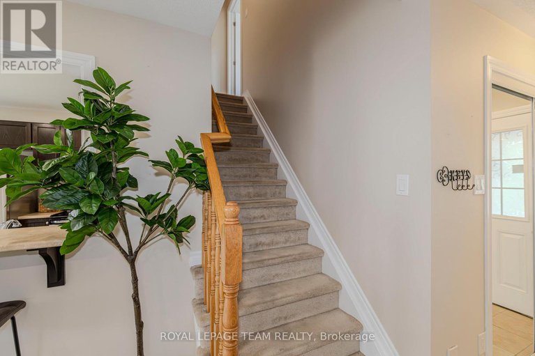 28318238/466-meadowhawk-crescent/half-moon-bay/ottawa/ontario/K2J5W7_19