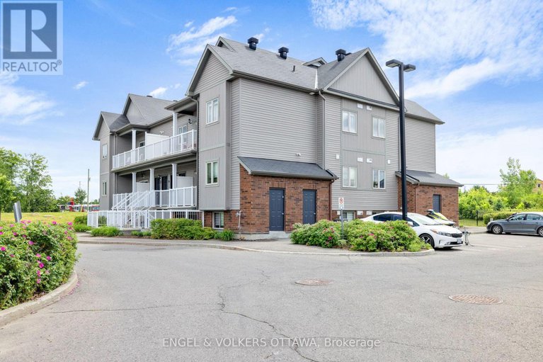 28491799/4-44-sternes-private/springridgeeast-village/ottawa/ontario/K4A0X8_6