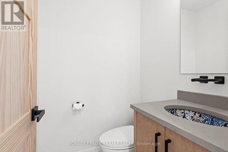 28989052/5575-south-sunset-drive/manotick-long-island-nicholls-island/ottawa/ontario/K4M1J4_20