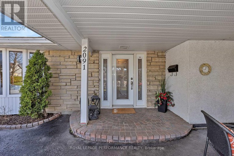 28549709/2091-tawney-road/hawthorne-meadows/ottawa/ontario/K1G1B9_2