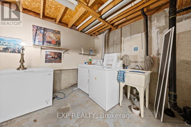 29020622/1971-greenvale-lane/chateauneuf/ottawa/ontario/K1C6E3_33