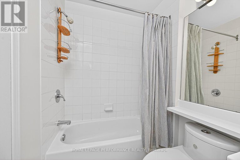 29306219/a-241-sunnyside-avenue/old-ottawa-south/ottawa/ontario/K1S0R4_29