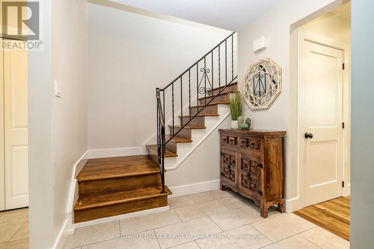 28439323/5455-west-river-drive/manotick-long-island-nicholls-island/ottawa/ontario/K4M1G7_25