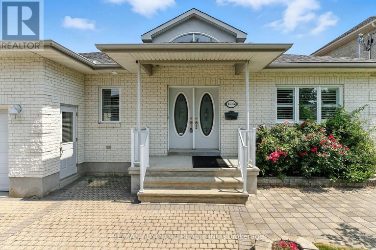 29034266/1513-apeldoorn-avenue/carleton-heights/ottawa/ontario/K2C1V2_2