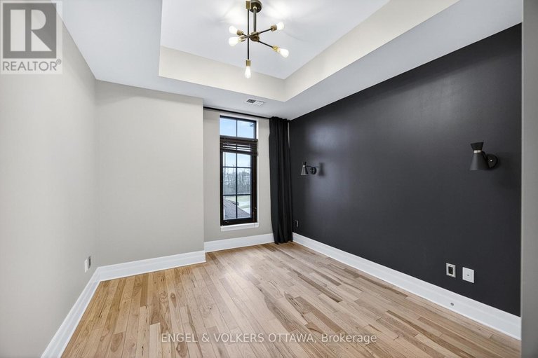 29609712/410-327-breezehill-avenue-s/west-centre-town/ottawa/ontario/K1Y1R6_22