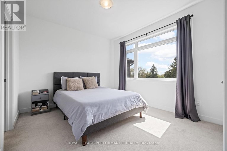28628101/612-kenabeek-terrace/riverside-southgloucester-glen/ottawa/ontario/K4M0M2_29
