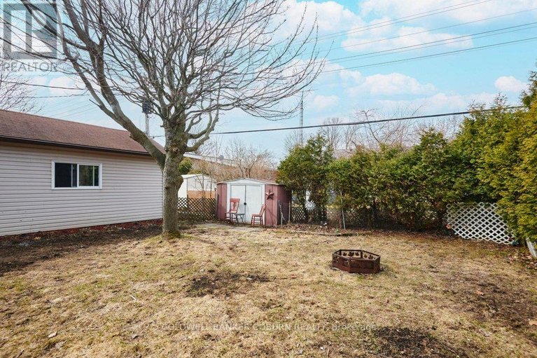 29564616/56-meikle-street/morrisburg/south-dundas/ontario/K0C1X0_34