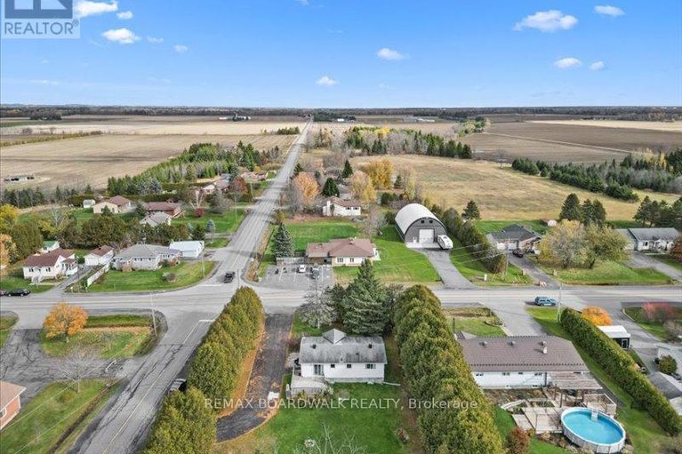 29519849/2462-dunning-road/cumberland-west/ottawa/ontario/K0A3E0_43