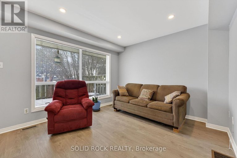 29198225/b-76-seyton-drive/westcliffe-estates/ottawa/ontario/K2H8W4_13