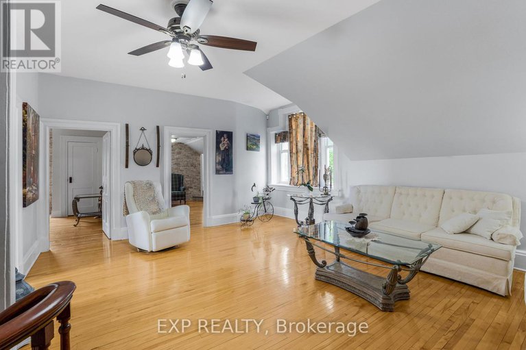 28327080/8-john-street/lorignal/champlain/ontario/K0B1K0_25