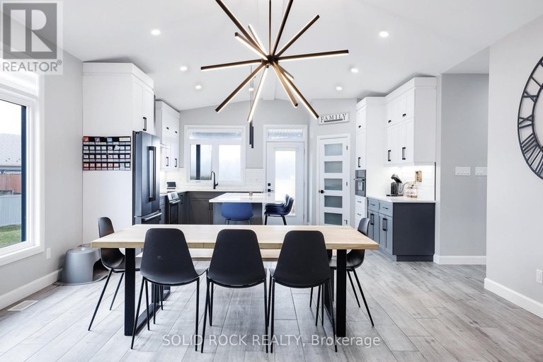 29623865/216-filion-street/embrun/russell/ontario/K0A1W0_13