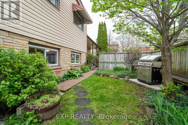 28319921/220-ancaster-avenue/woodroffe/ottawa/ontario/K2B5B3_33