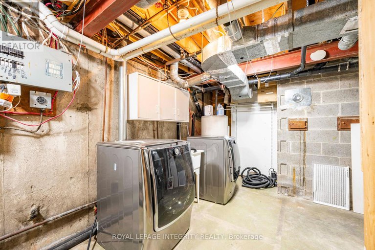 29319592/2061-prince-of-wales-drive/rideau-heightsrideau-river/ottawa/ontario/K2E7A4_21