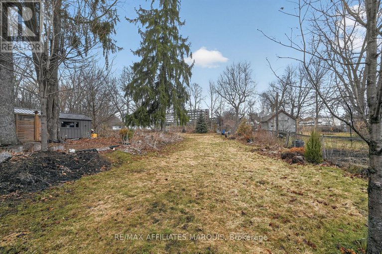 29607389/20-river-street/smiths-falls/smiths-falls/ontario/K7A3S2_32