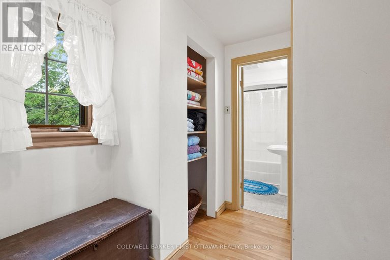 28932809/895-dundee-avenue/queensway-terrace-north/ottawa/ontario/K2B5T2_27