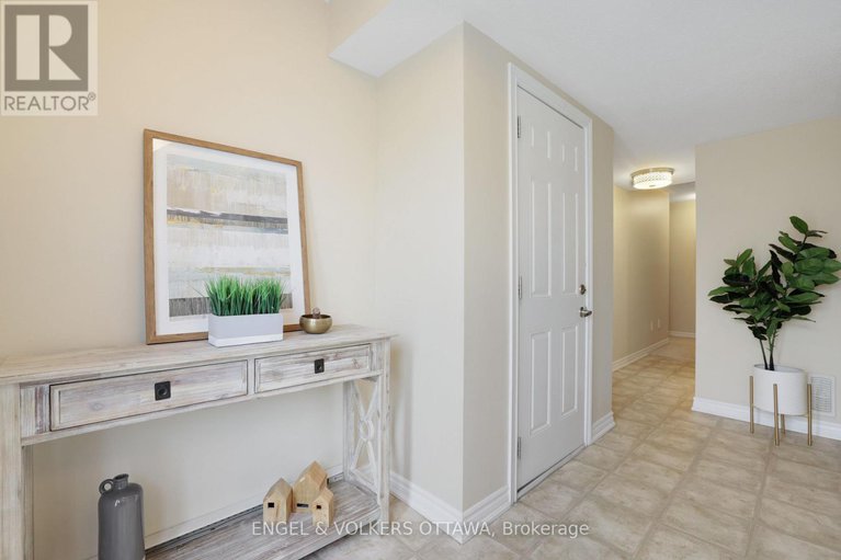 28759795/2421-nutgrove-avenue/half-moon-bay/ottawa/ontario/K2J0X4_5