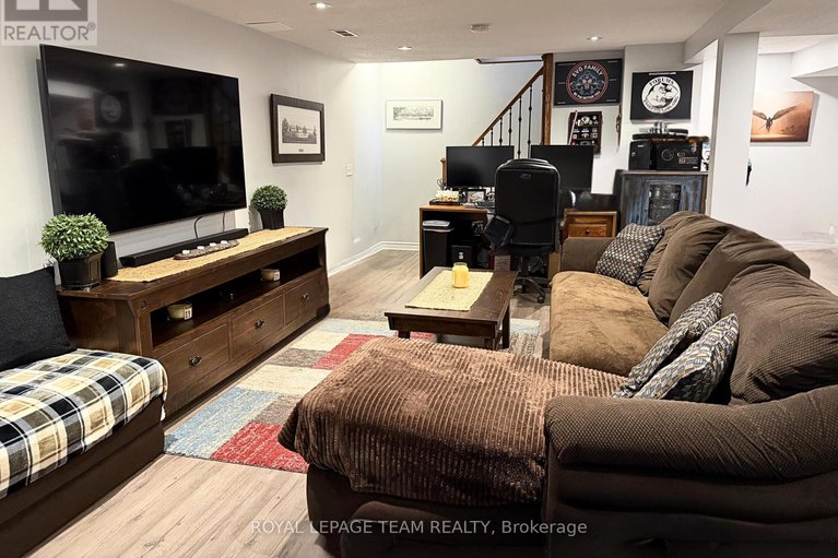 29410034/55-coldstream-drive/munster/ottawa/ontario/K0A3P0_18