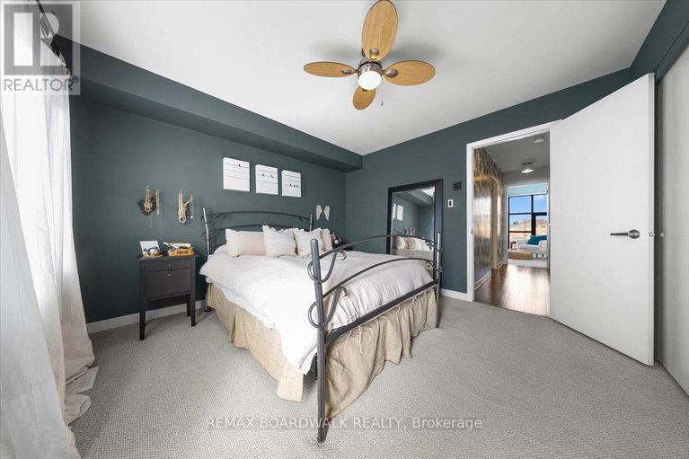 29654536/g-154-spruce-street/west-centre-town/ottawa/ontario/K1R6P2_6