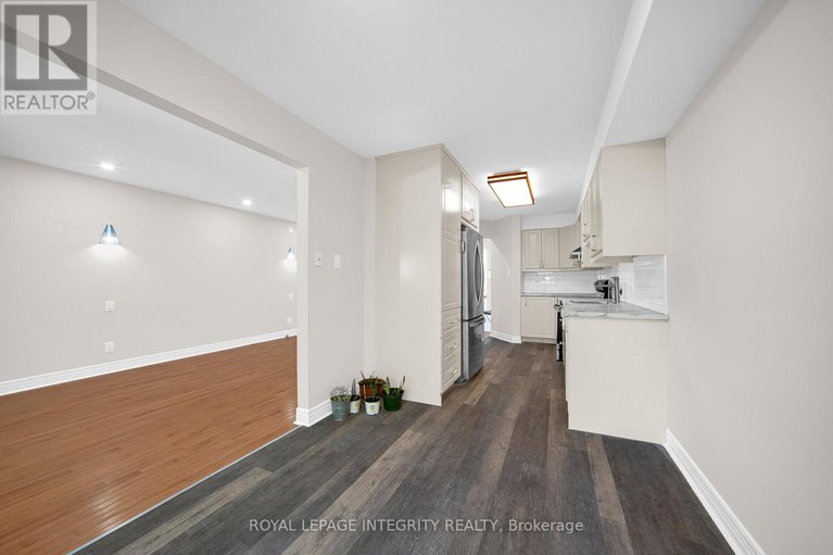 29052068/29-hemmingwood-way/centrepointe/ottawa/ontario/K2G6B9_14